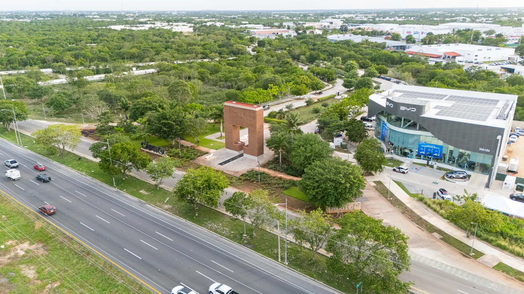 Vista aérea del corredor Mérida–Progreso con el distrito Cápitol